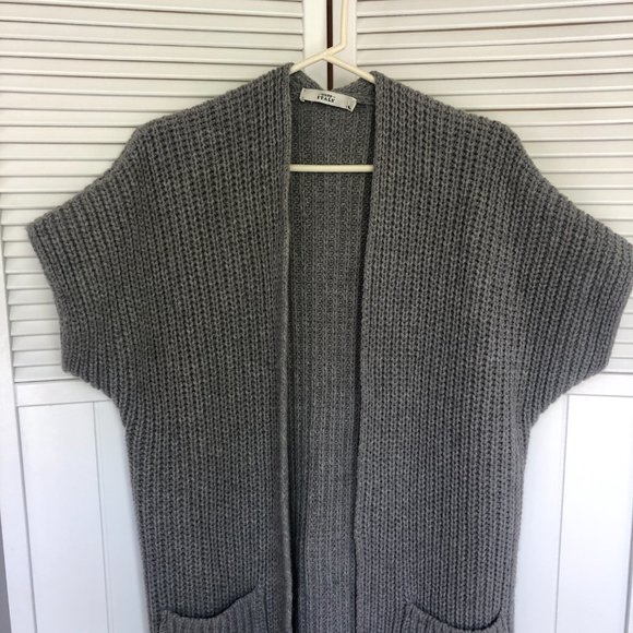 0039 Italy Wool Cashmere Blend Short Sleeve / Long Cardigan - Picture 5 of 7